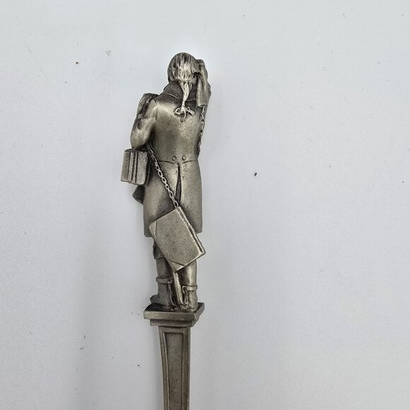 Vintage Pewter Souvenir Spoon Soldier Handle Etched Scene Embossed Pre-Owned - Picture 2 of 6